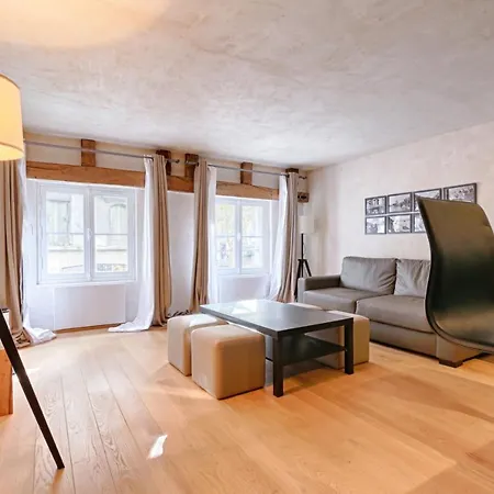 Luxurious & Design Flat 2br/8p- Boulevard Saint Germain * Parigi