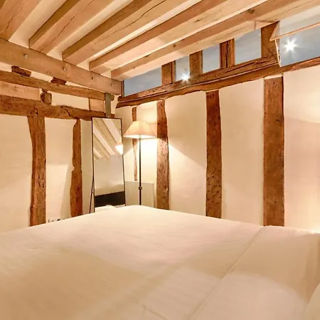 Luxurious & Design Flat 2br/8p- Boulevard Saint Germain * Parigi